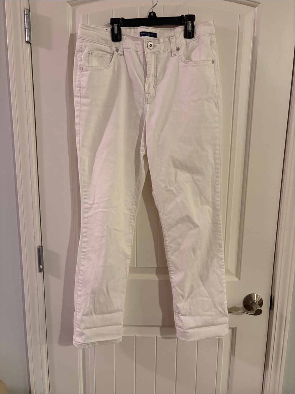 Bandolino White Straight Leg Women's Jeans